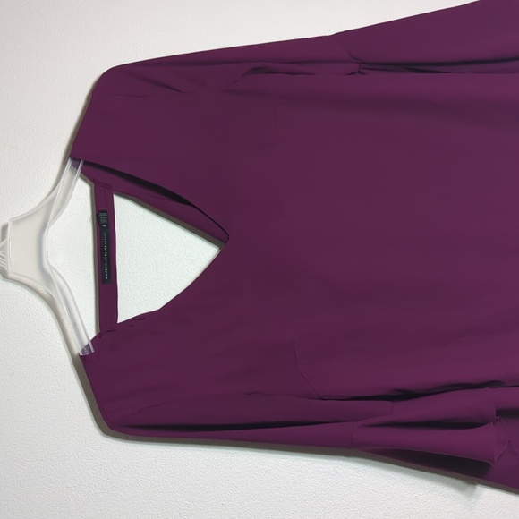 White House Black Market Women Shirt Blouse Bell Sleeves Vibrant Cut Out Size 10 - Picture 2 of 9